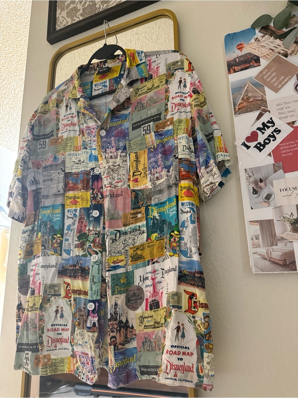 Disney Multicolor ADULT MEN OR WOMEN Vintage Postcard Print Camp Shirt